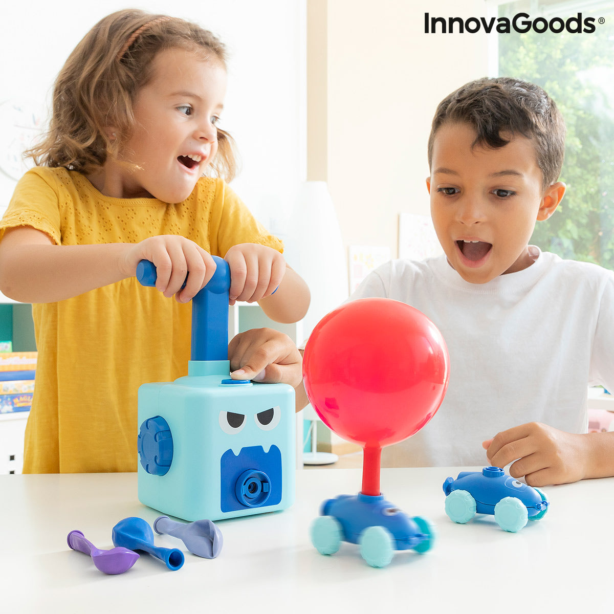 Juguete Lanzador de Coches y Globos 2 en 1 Coyloon InnovaGoods