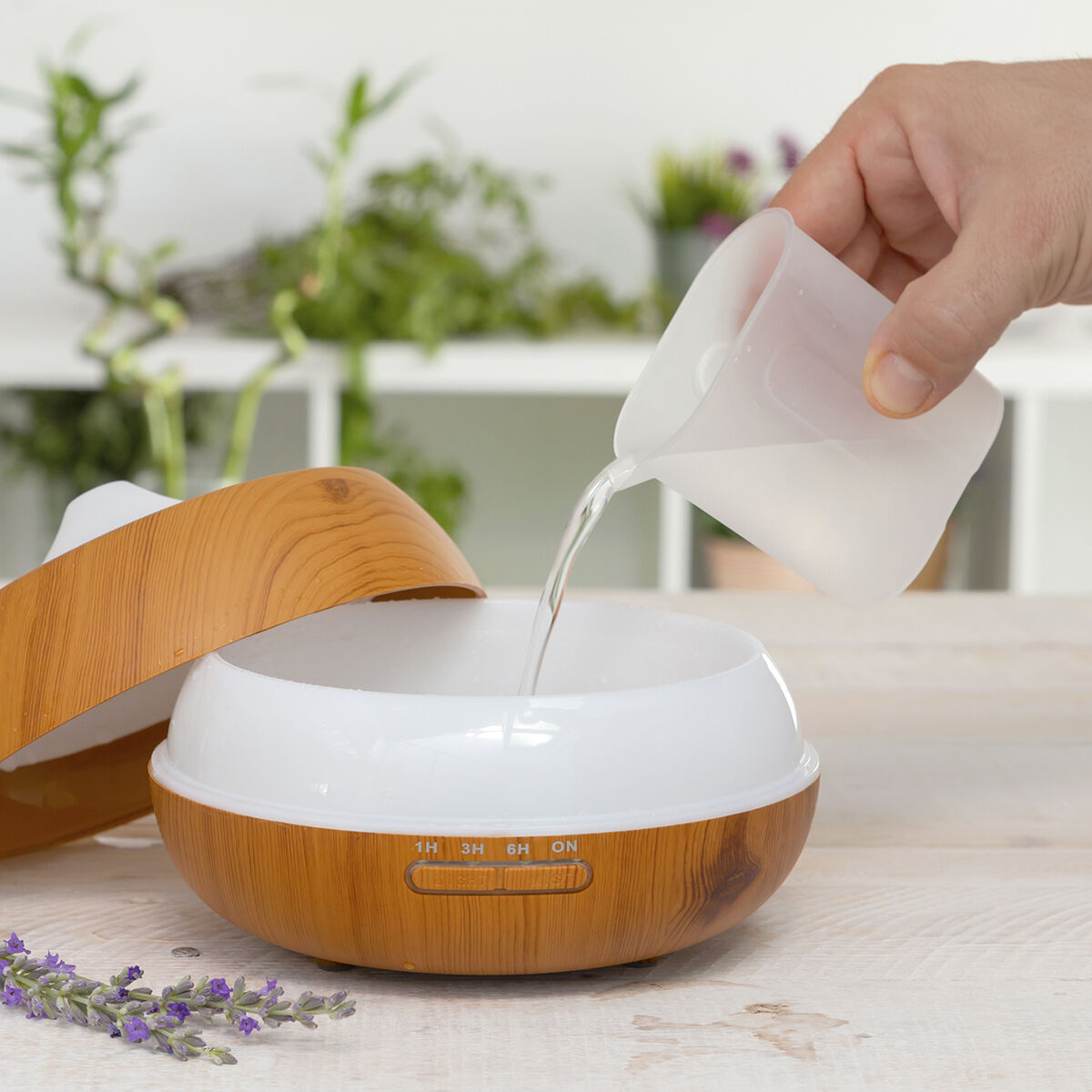 Humidificador Difusor de Aromas LED Wooden-Effect InnovaGoods